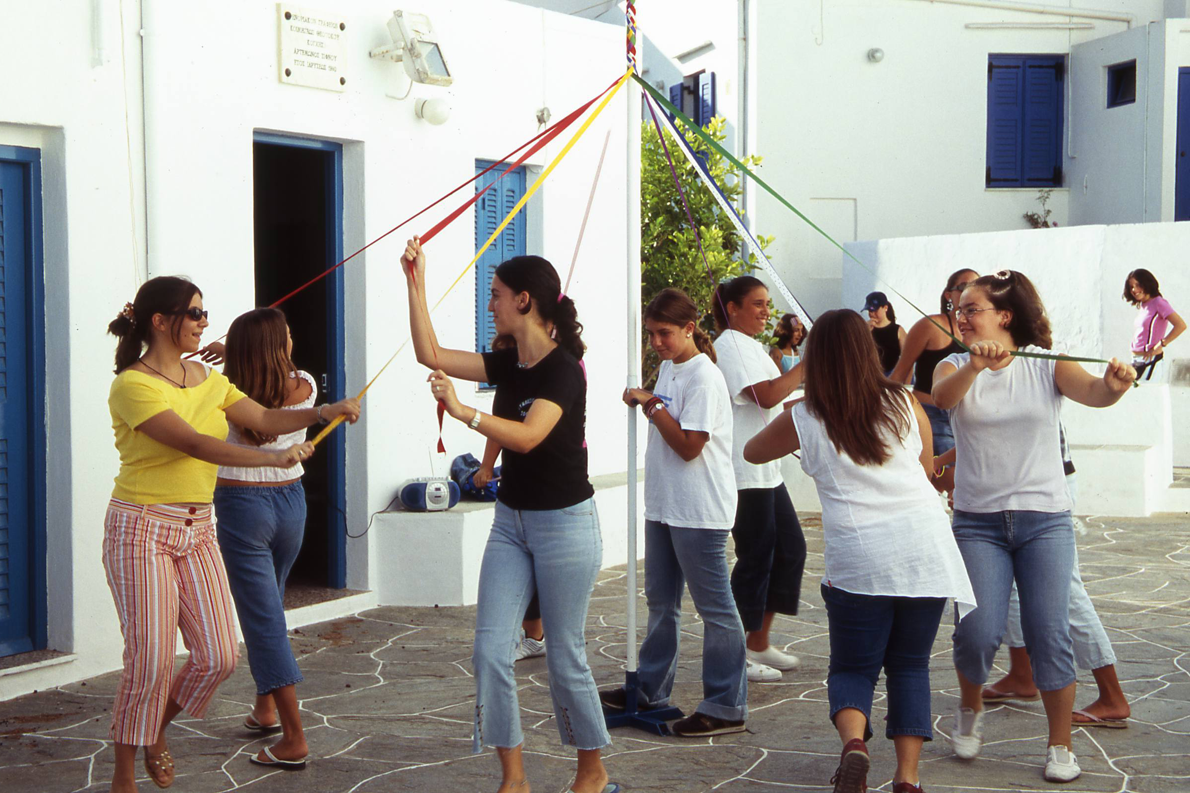 Sifnos folclor traditional events