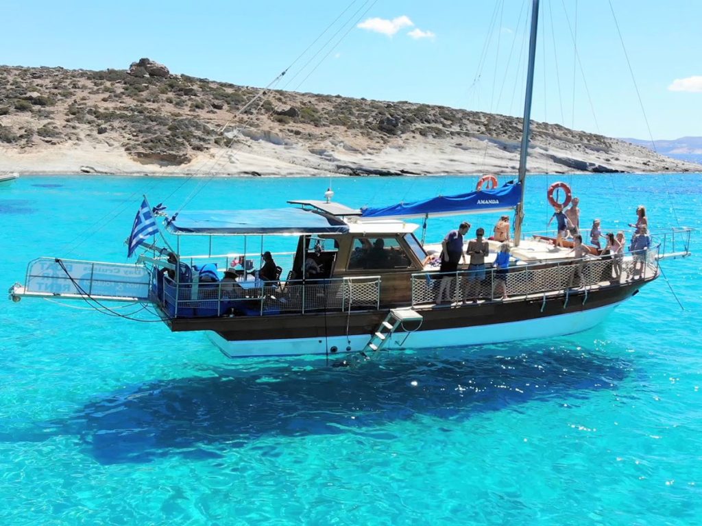 Amanda boat tours in Sifnos
